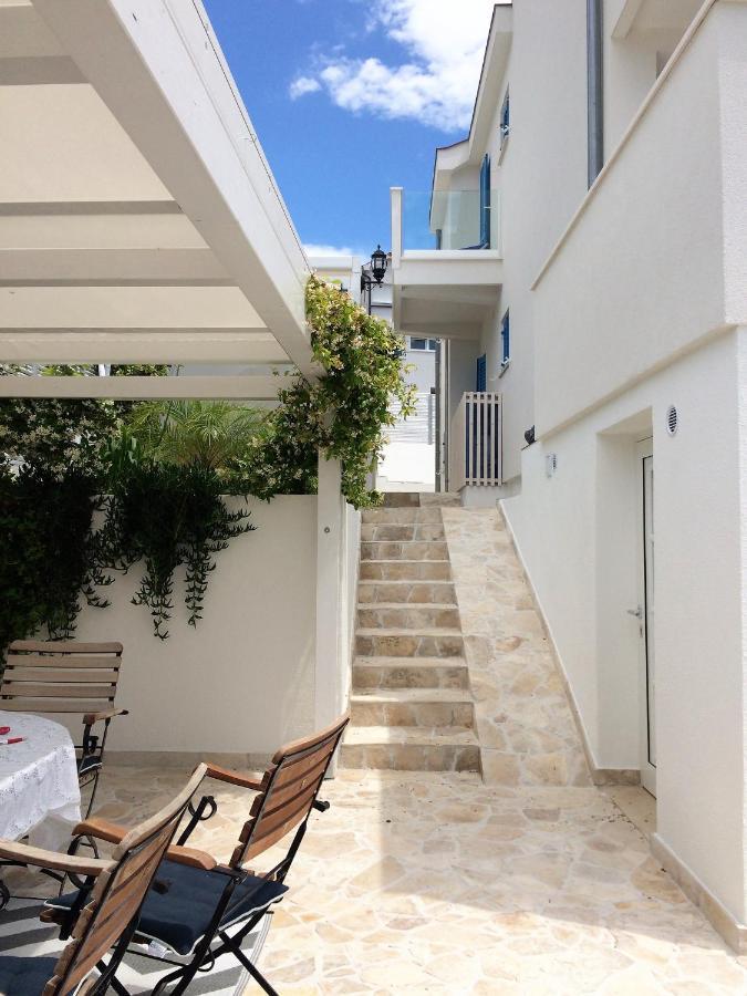 Seaside Villa With Private Pool Home By The Sea - Villa トロギール エクステリア 写真