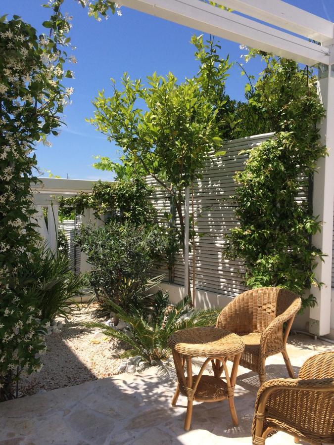 Seaside Villa With Private Pool Home By The Sea - Villa トロギール エクステリア 写真