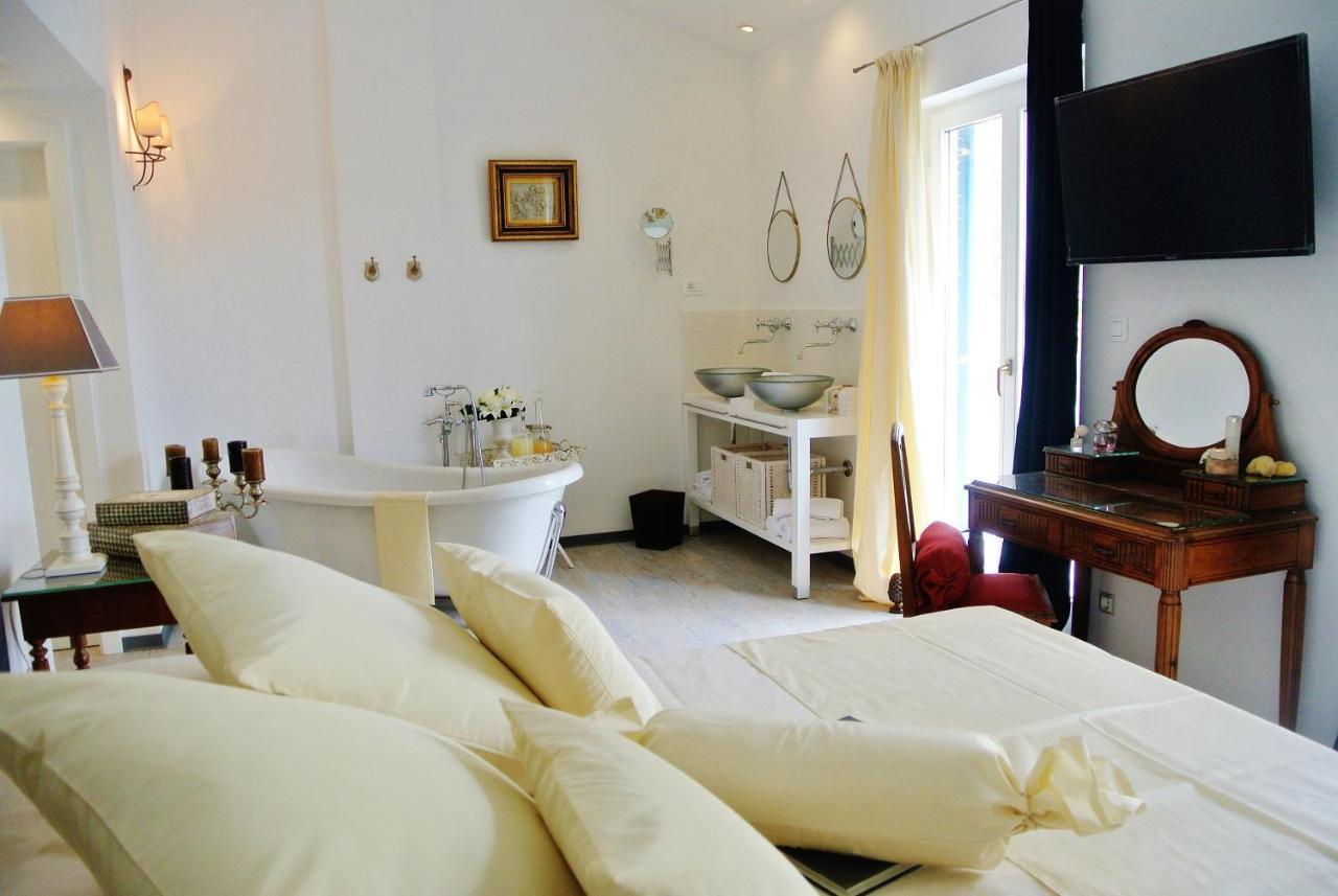 Seaside Villa With Private Pool Home By The Sea - Villa トロギール エクステリア 写真